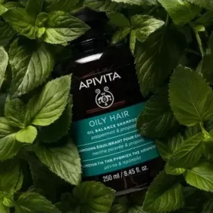 APIVITA OIL BALANCE SHAMPOO 250ML
